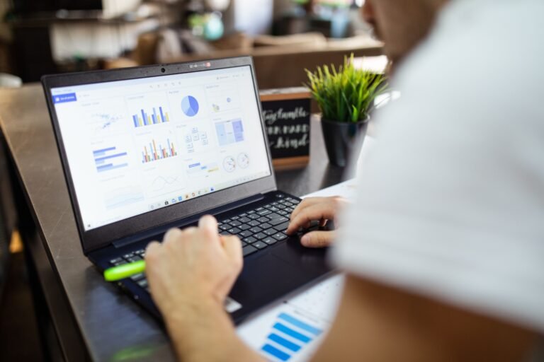 The Ultimate Guide to Personal Branding & Creator Monetization in 2026